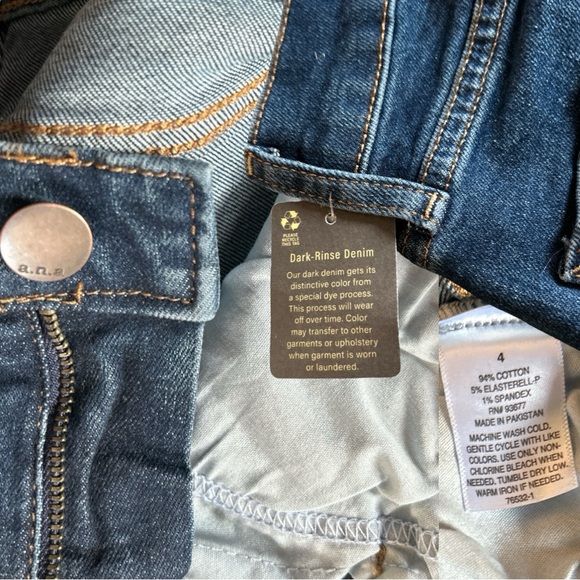 Women’s a.n.a Jeans High-Rise Dark Rinse Straight Leg Size 4 NWT - Picture 15 of 15